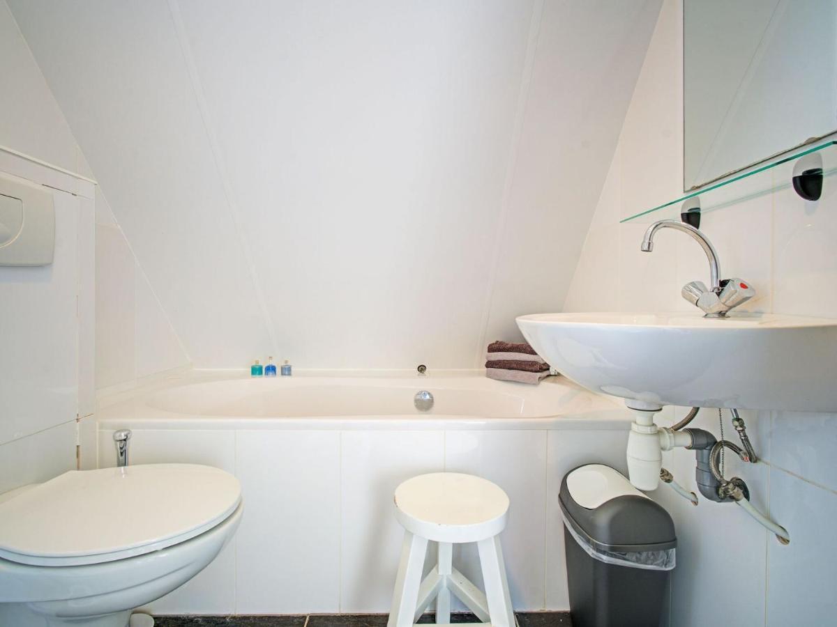 Waterfront Holiday Home With Jetty Boornzwaag over de Wielen 外观 照片